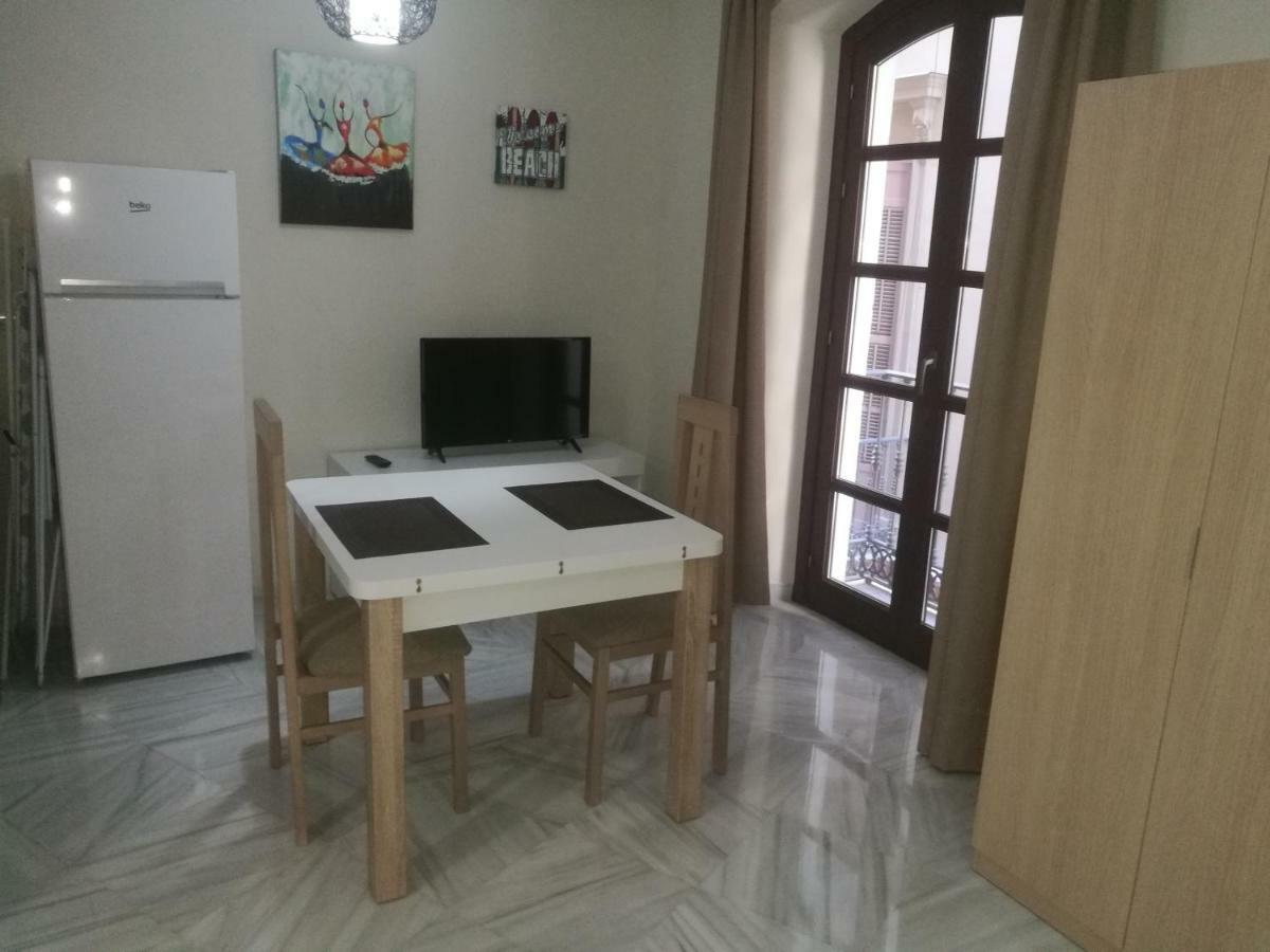Apartamentos Edificio Vicente Μάλαγα Εξωτερικό φωτογραφία